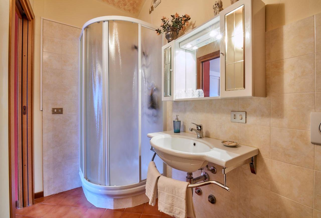 B&B - Foresteria - Frontelago Lake Como Mandello del Lario Bagian luar foto