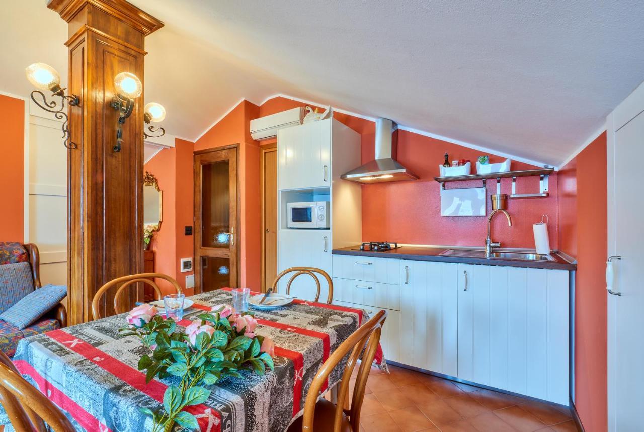 B&B - Foresteria - Frontelago Lake Como Mandello del Lario Bagian luar foto